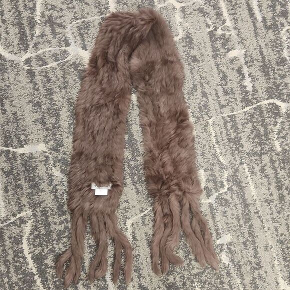 Platania Rabbit Fur Scarf - Picture 6 of 11